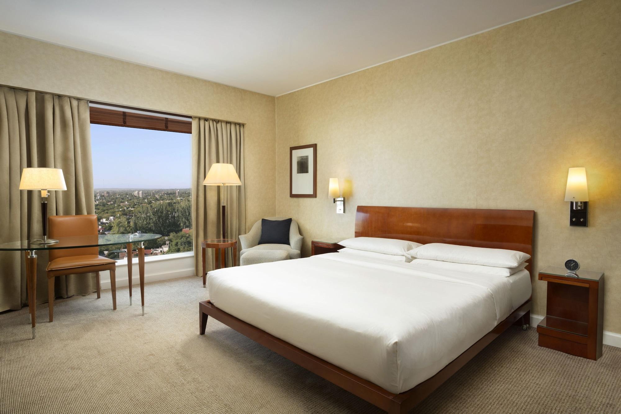 Park Hyatt Mendoza Hotel, Casino & Spa Eksteriør billede A room at the Taj Mahal Palace