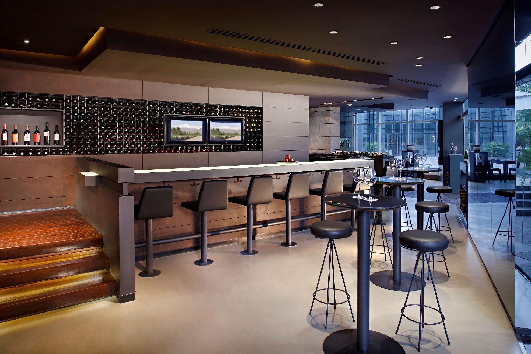 Park Hyatt Mendoza Hotel, Casino & Spa Eksteriør billede The bar at the lounge